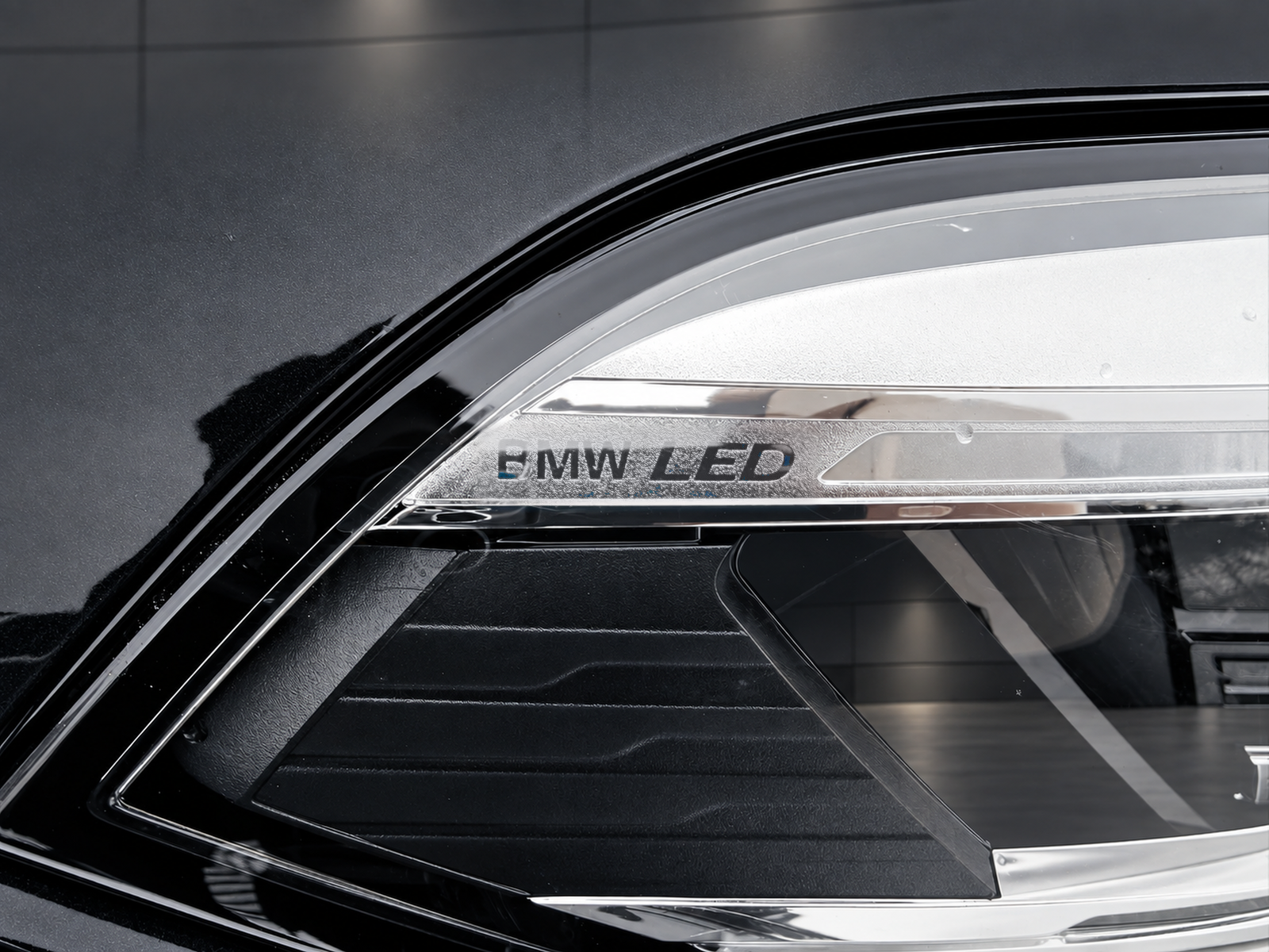 BMW X5 xDrive 45e SkyLounge – Fahrzeugfoto 2 von 33